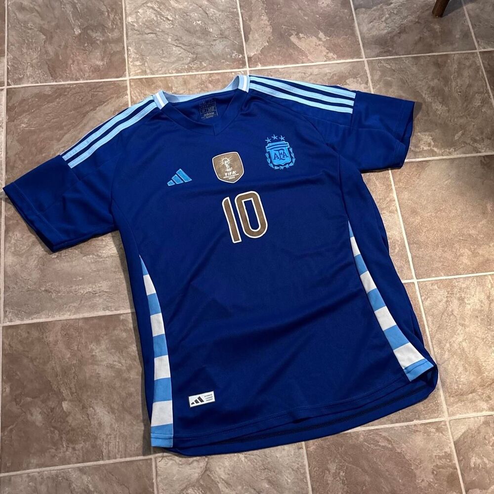Messi Adidas Argentina 2022 World Cup Champions jersey, fits closer to large